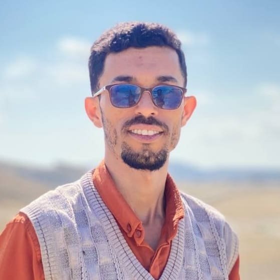 احمد پوزیده